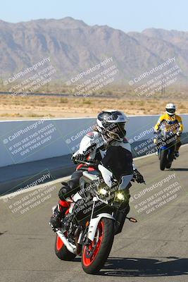 media/Apr-10-2022-SoCal Trackdays (Sun) [[f104b12566]]/Around the Pits/